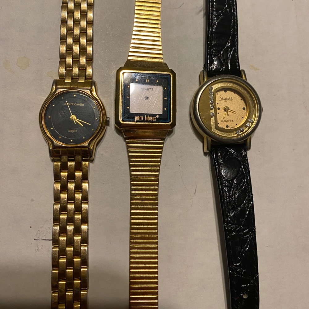 lot of three women’s watches